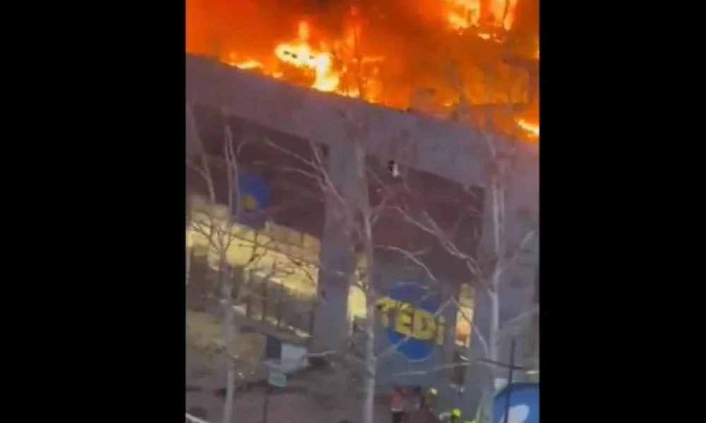Ισπανία - Πυρκαγιά στο συγκρότημα κατοικιών: Τουλάχιστον 13 τραυματίες - Σοκάρουν οι μαρτυρίες (βίντεο)